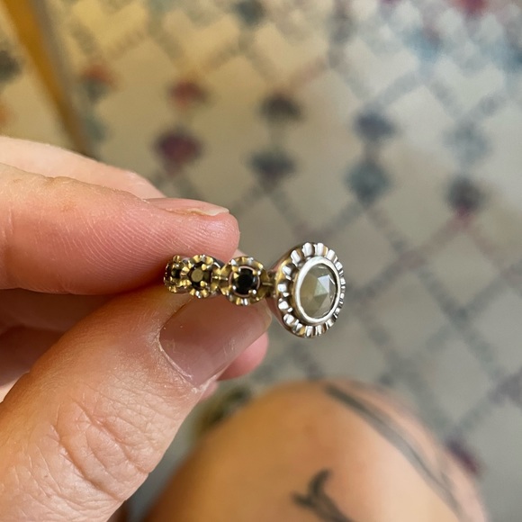 One of a kind engagement (or not!) ring. - Picture 4 of 8